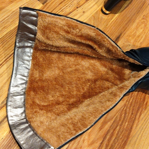 Women's size 7 Heeled Boot - Picture 5 of 6